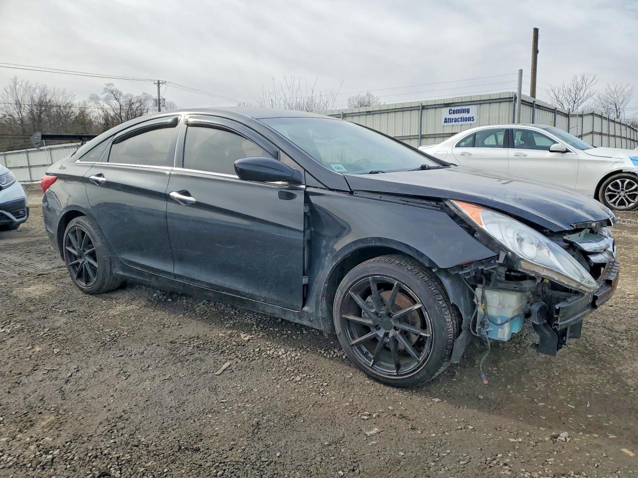 2013 HYUNDAI SONATA SE photo 7
