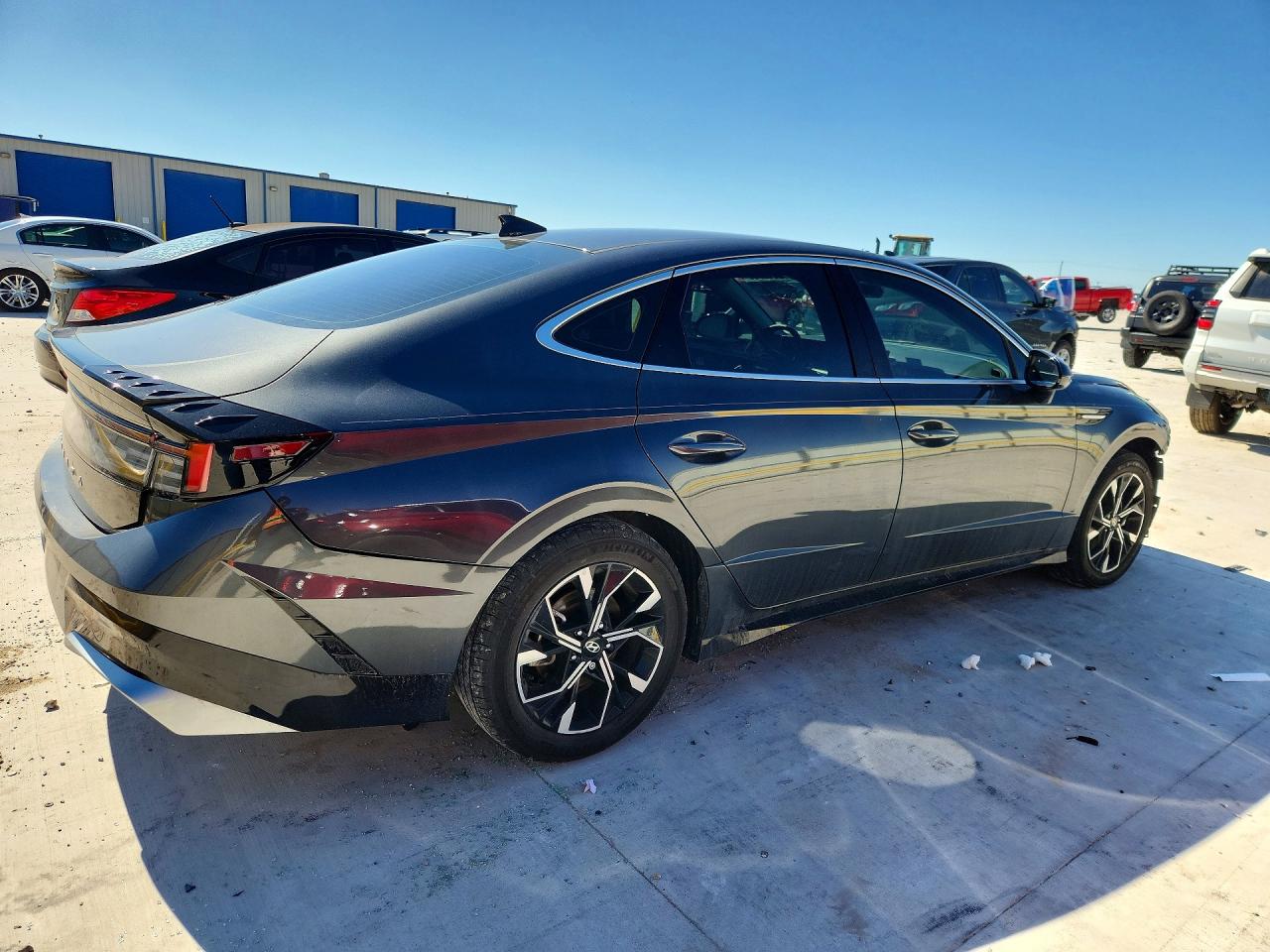2024 HYUNDAI SONATA SEL photo 3