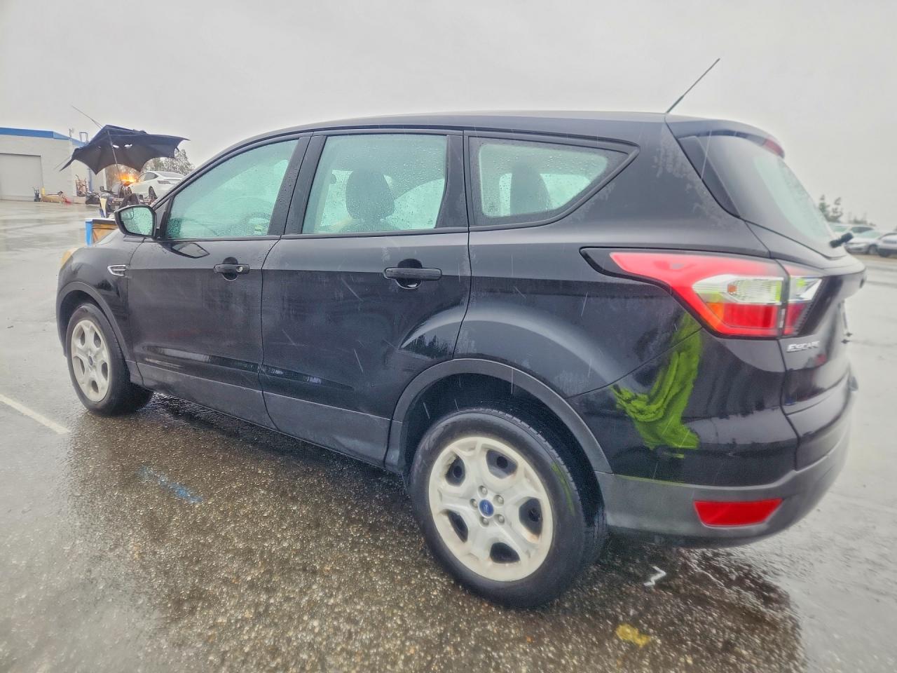 2017 FORD ESCAPE S photo 3