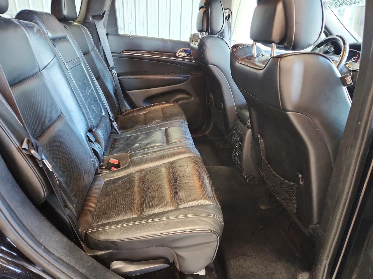 2014 JEEP GRAND CHEROKEE OVERLAND photo 19