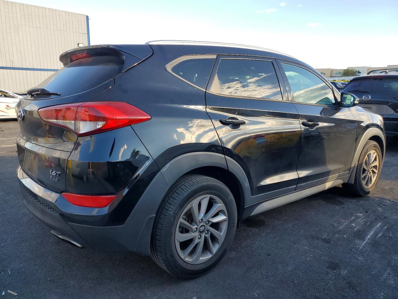 2017 HYUNDAI TUCSON ECO photo 7