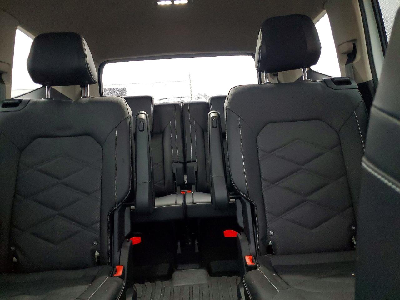 2024 VOLKSWAGEN ATLAS SE photo 28