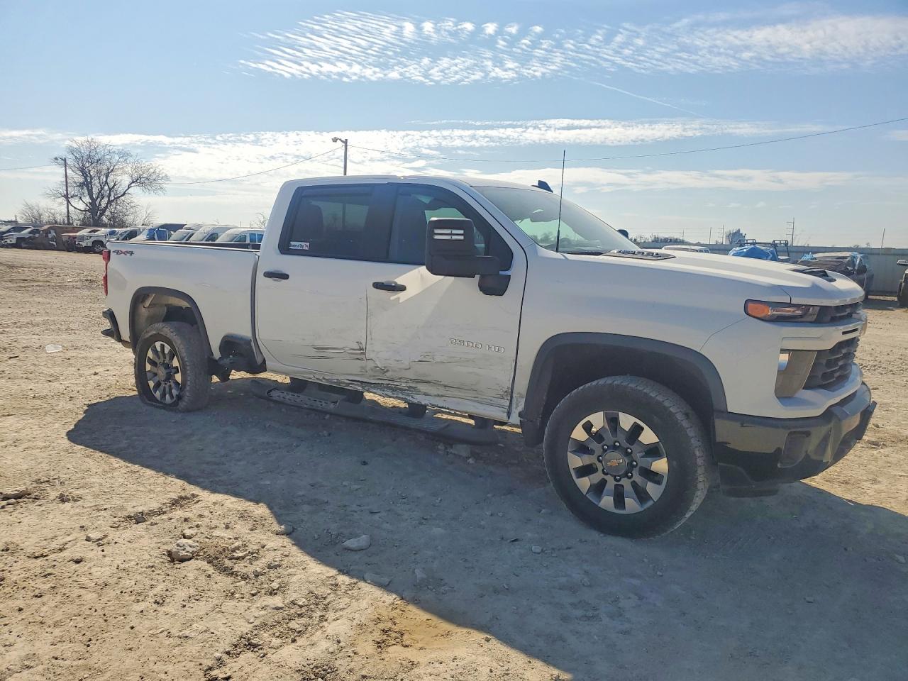 2025 CHEVROLET SILVERADO K2500 CUSTOM photo 7