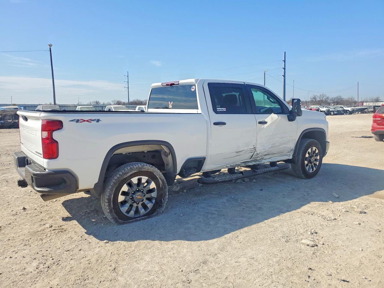 2025 CHEVROLET SILVERADO K2500 CUSTOM photo 5
