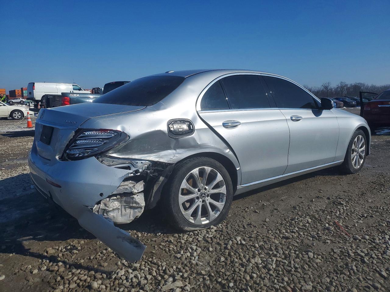2017 MERCEDES-BENZ E 300 4MATIC photo 5