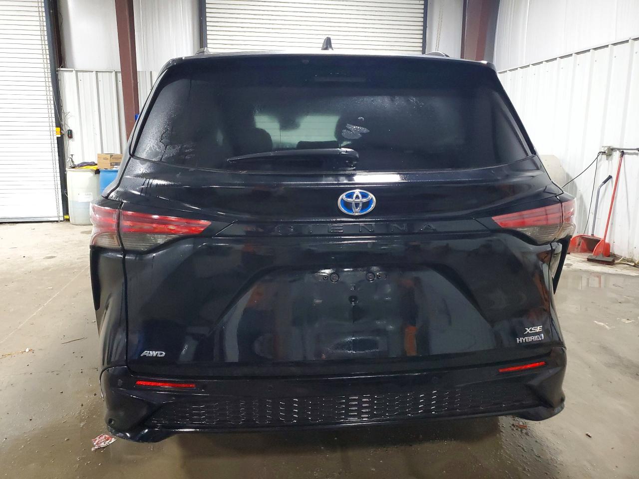 2021 TOYOTA SIENNA XSE 7-PASSENGER photo 6