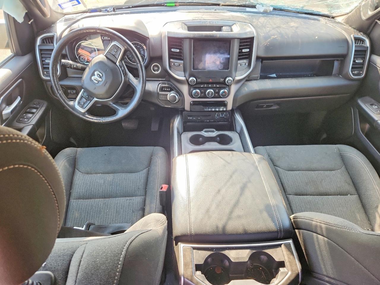 2019 RAM 1500 BIG HORN photo 8