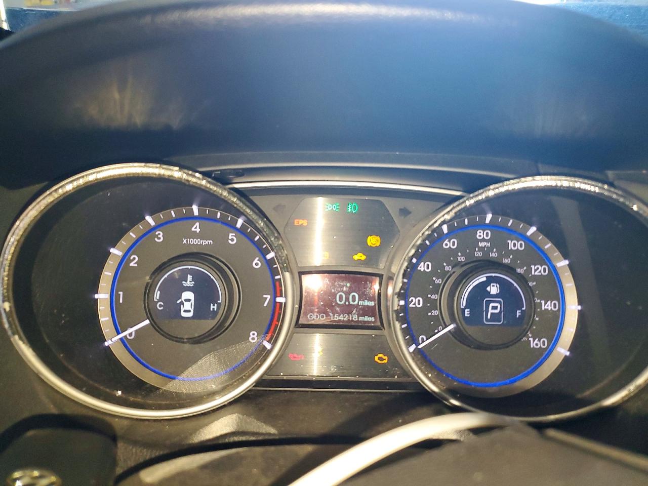 2011 HYUNDAI SONATA SE photo 9