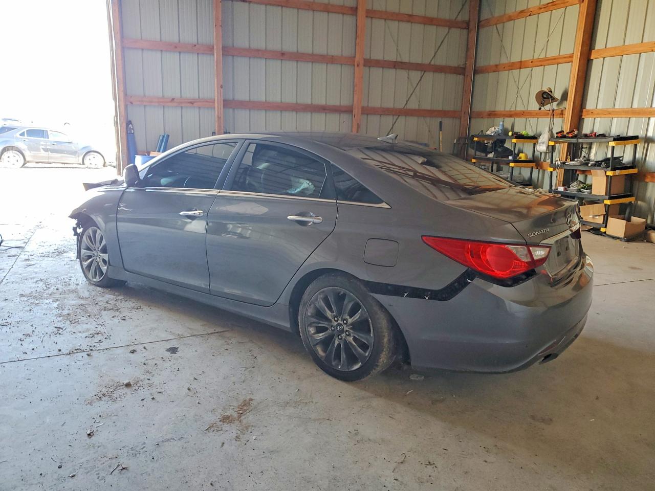 2011 HYUNDAI SONATA SE photo 2