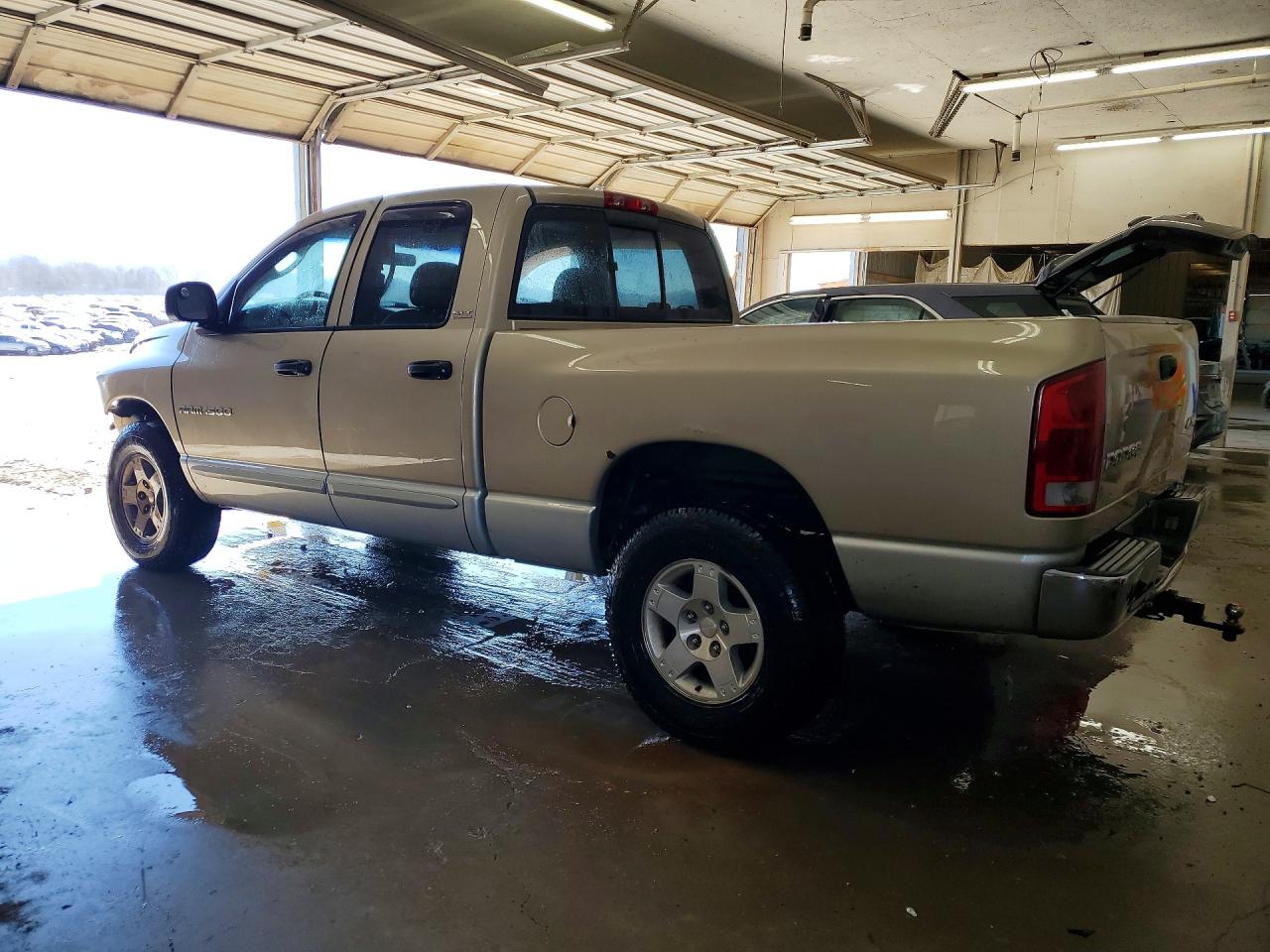 2002 DODGE RAM 1500 photo 2