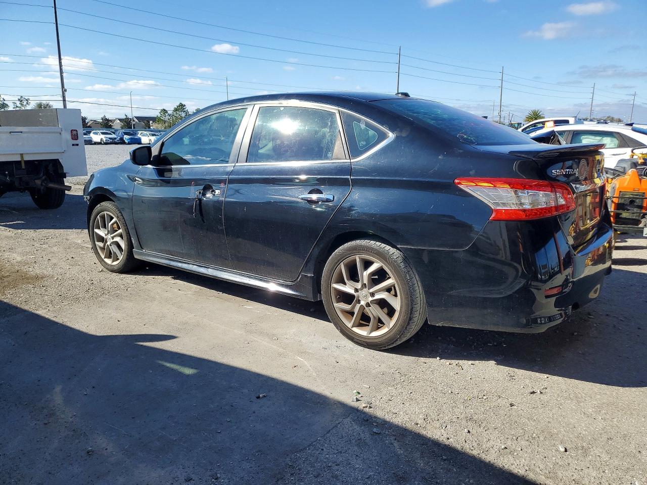 2013 NISSAN SENTRA S photo 4