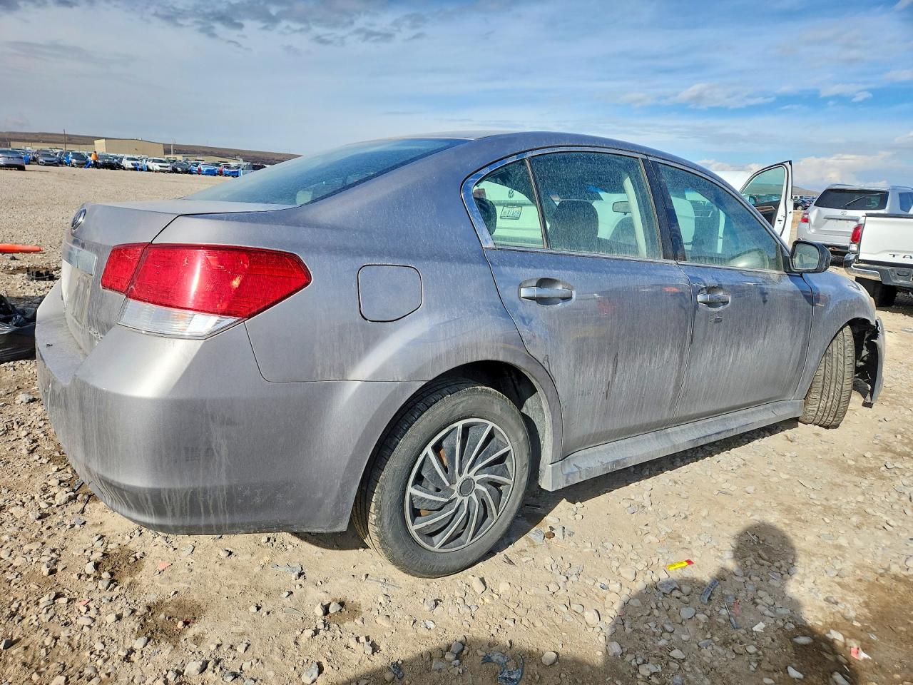 2010 SUBARU LEGACY 2.5I photo 3