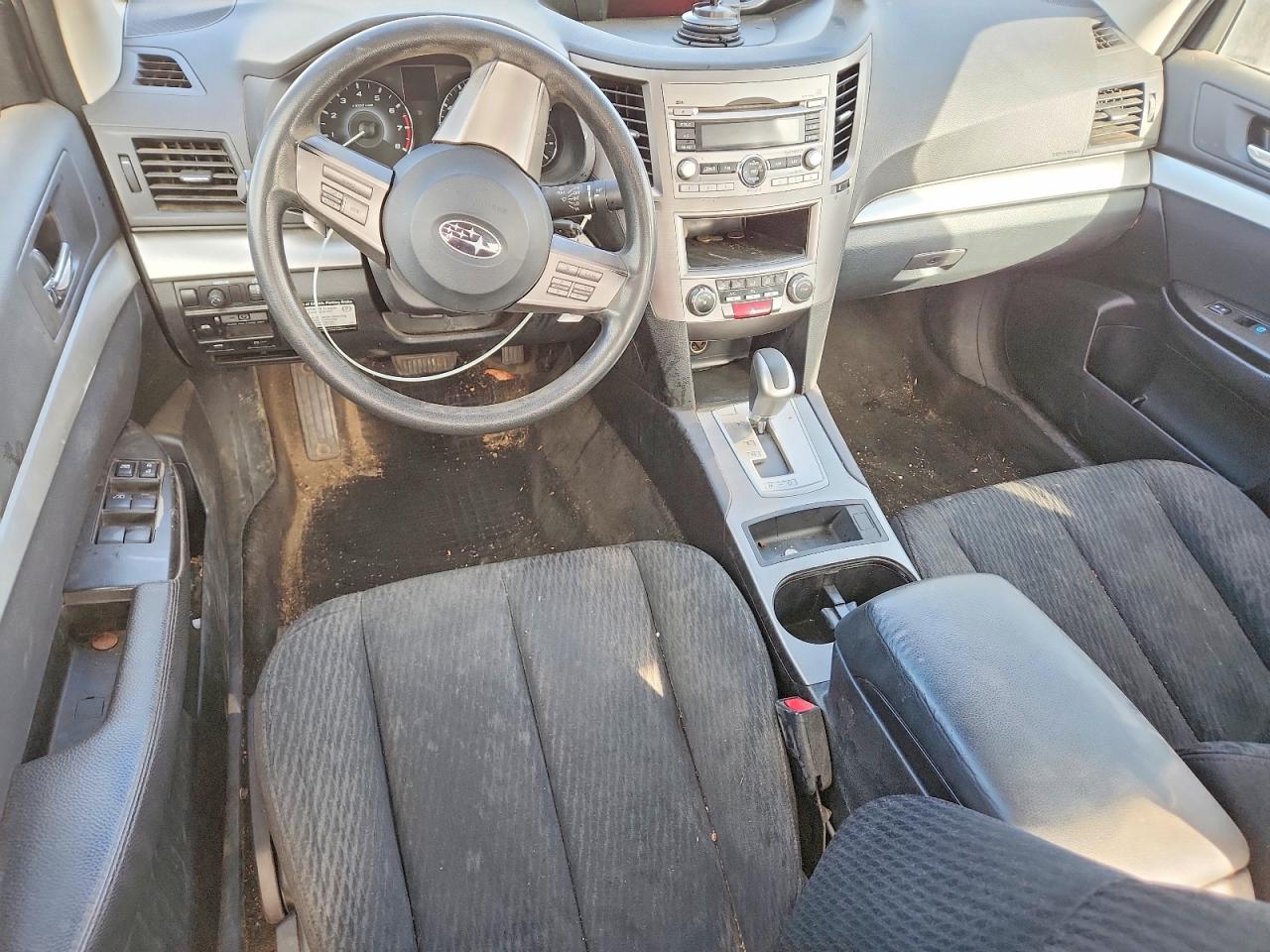 2010 SUBARU LEGACY 2.5I photo 8