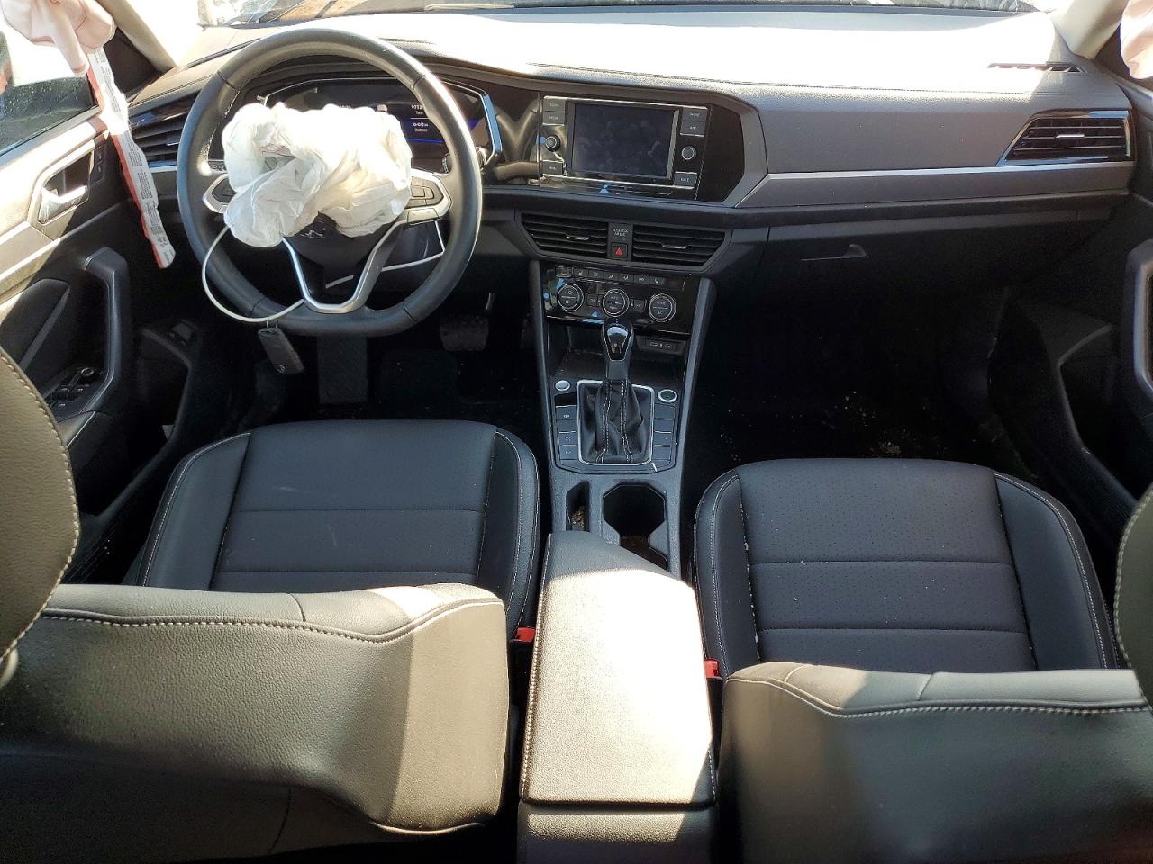2023 VOLKSWAGEN JETTA SE photo 8