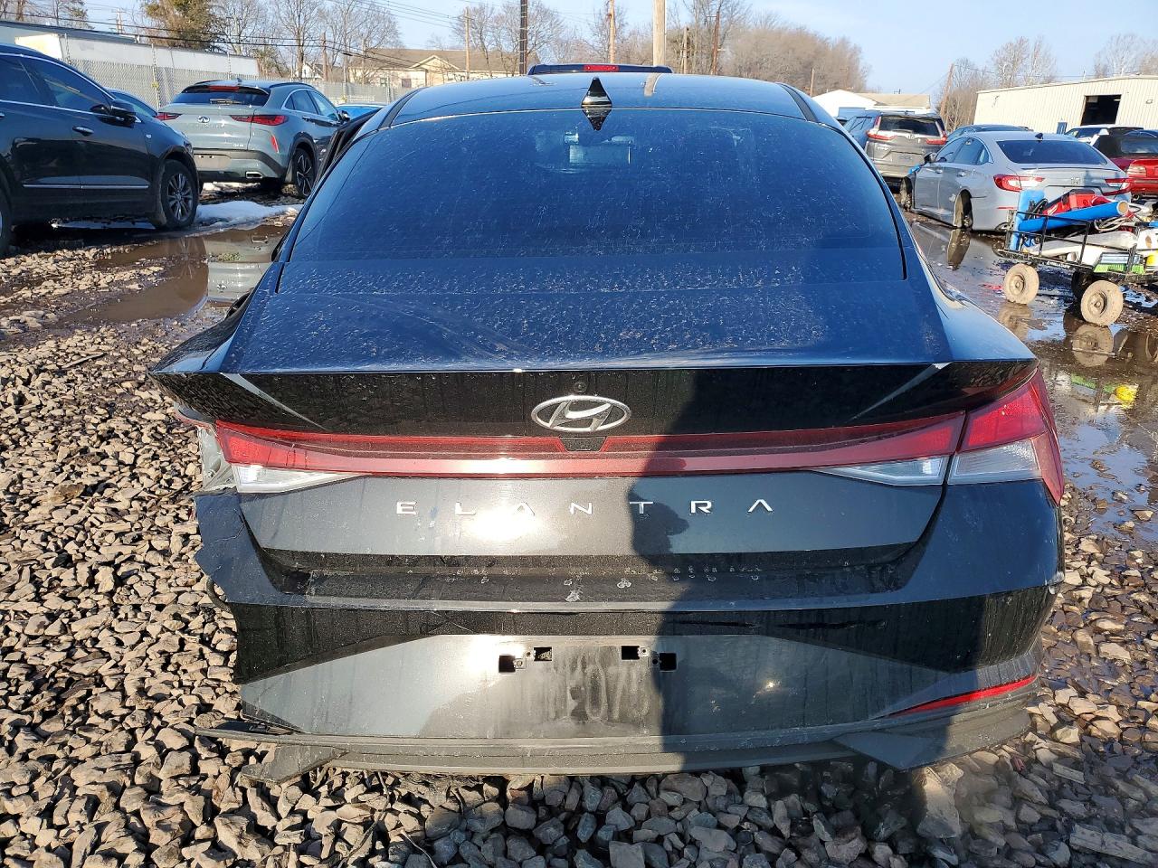 2023 HYUNDAI ELANTRA SEL photo 16
