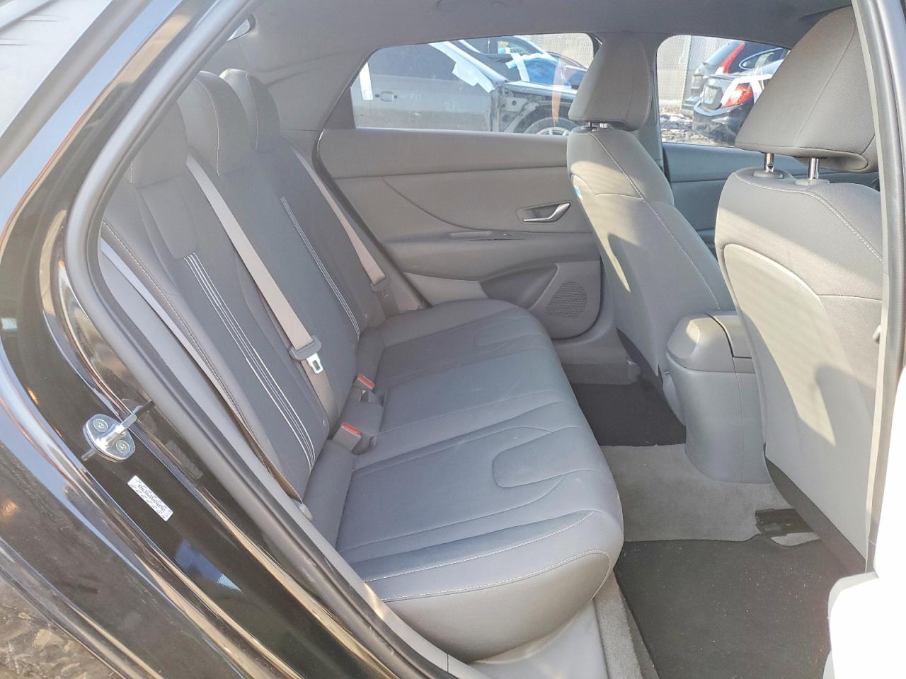 2023 HYUNDAI ELANTRA SEL photo 28