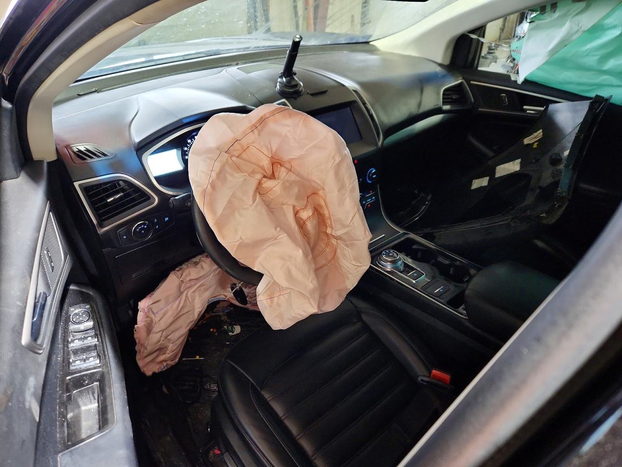 2019 FORD EDGE SEL photo 8