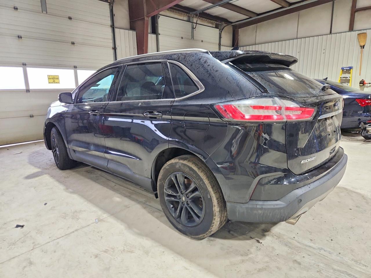 2019 FORD EDGE SEL photo 2