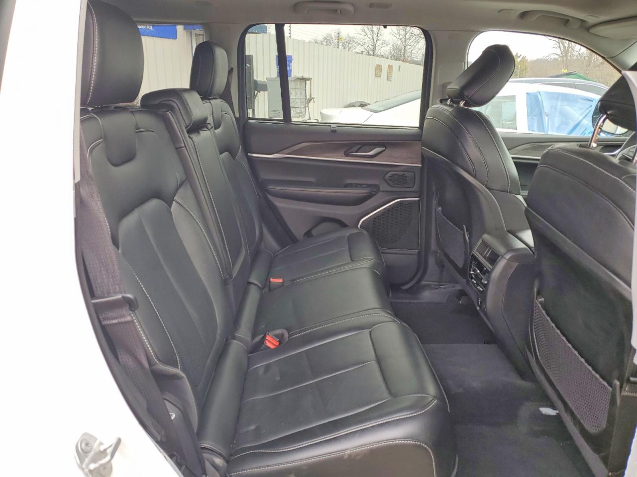 2022 JEEP GRAND CHEROKEE LIMITED 4XE photo 11