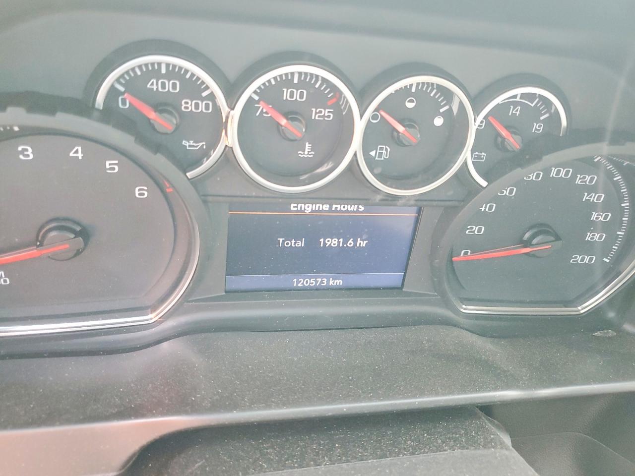 2021 CHEVROLET SILVERADO K1500 RST photo 9