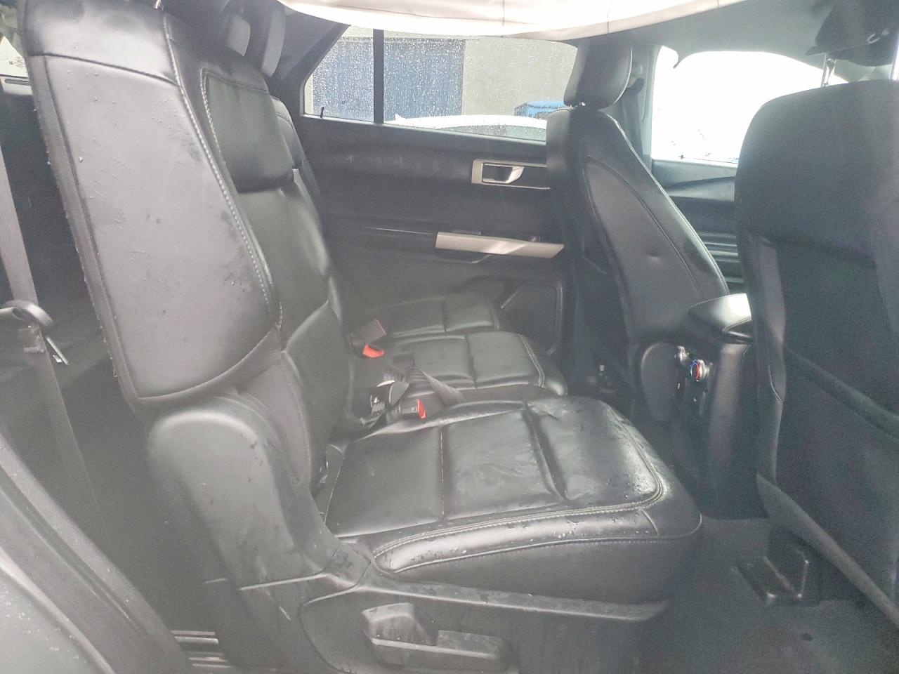 2021 FORD EXPLORER XLT photo 21