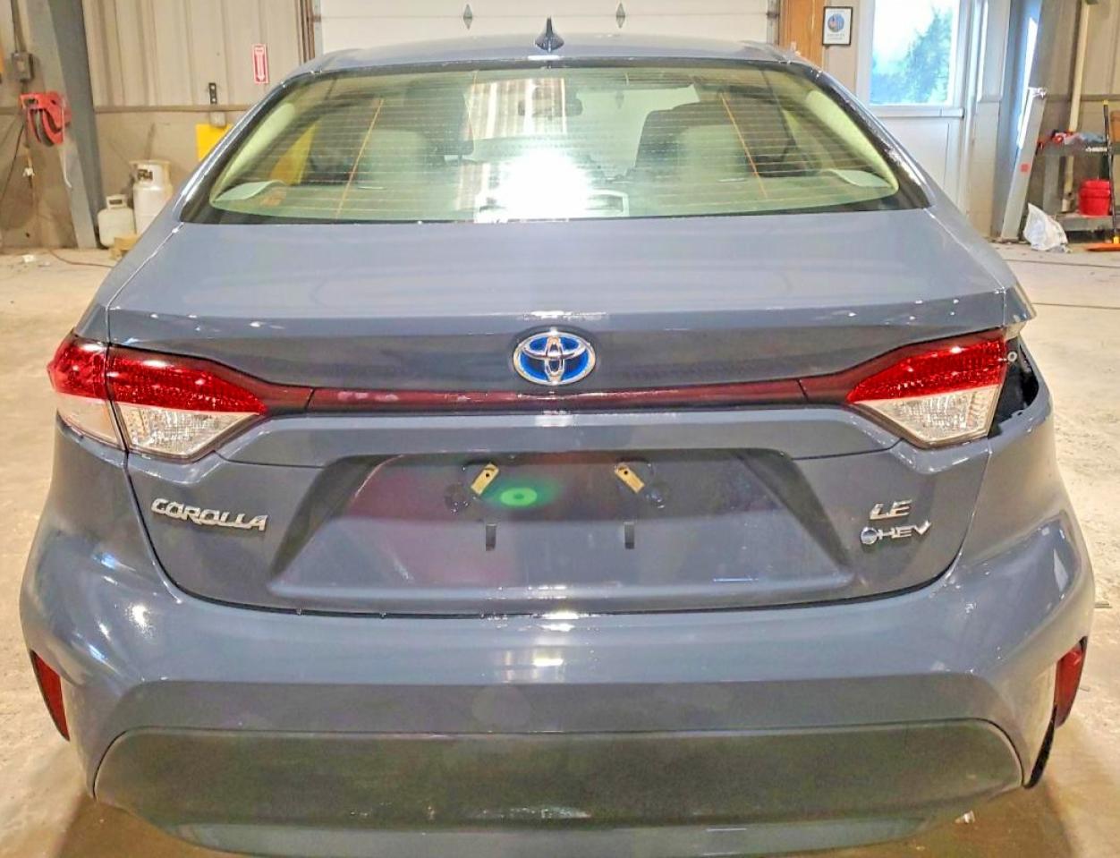 2025 TOYOTA COROLLA LE photo 6