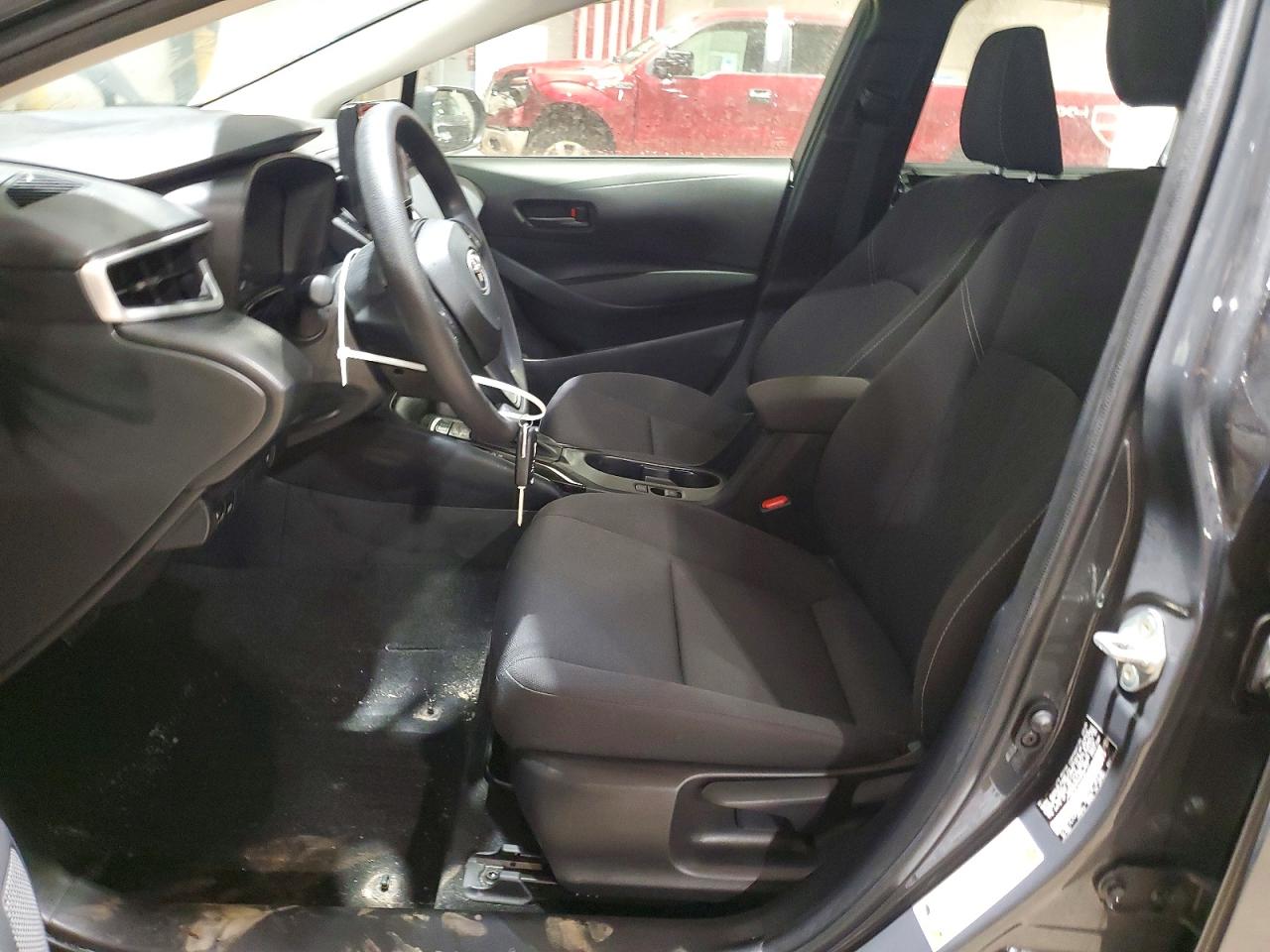 2025 TOYOTA COROLLA LE photo 7