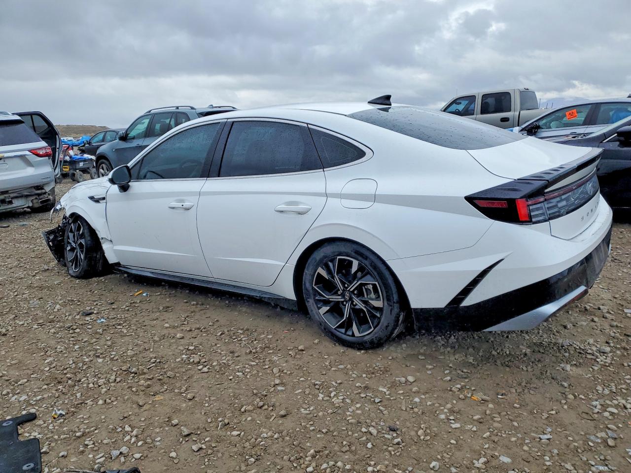 2024 HYUNDAI SONATA SEL photo 3