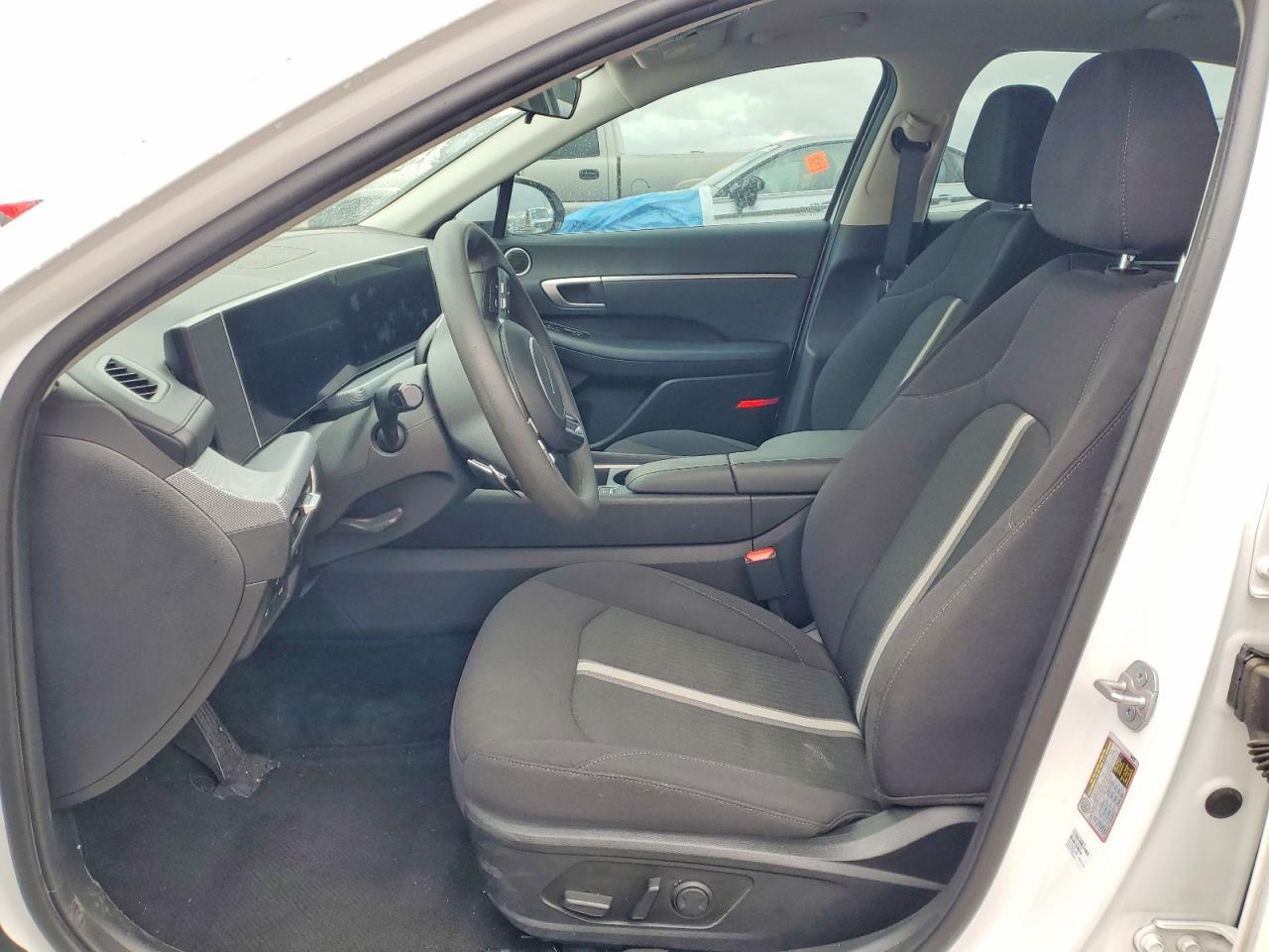 2024 HYUNDAI SONATA SEL photo 13