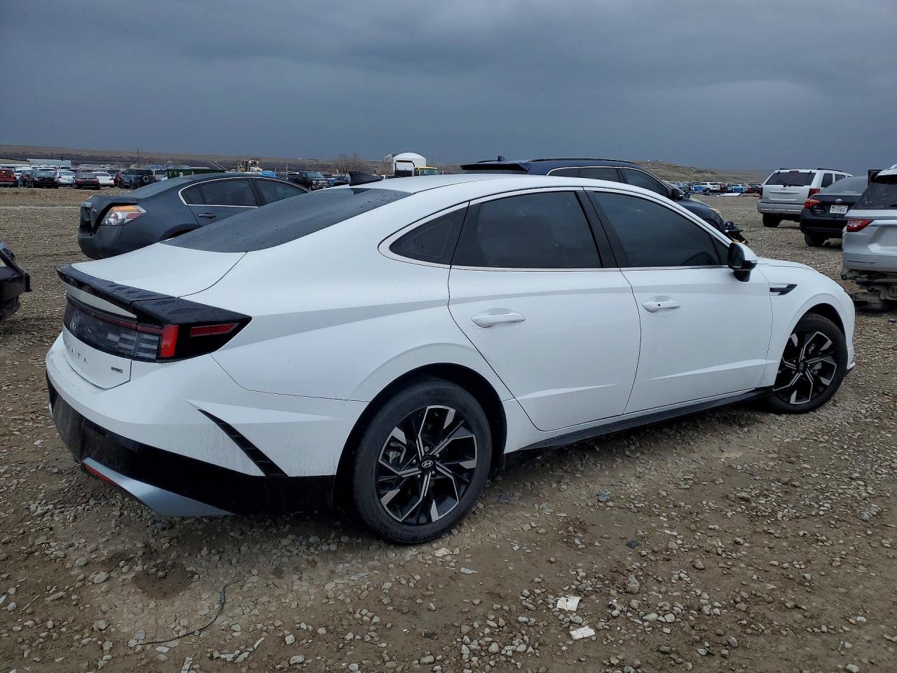 2024 HYUNDAI SONATA SEL photo 5