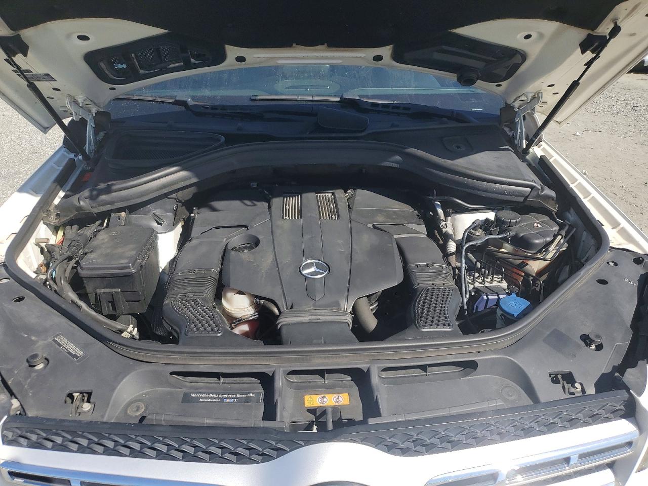 2017 MERCEDES-BENZ GLS 450 4MATIC photo 34