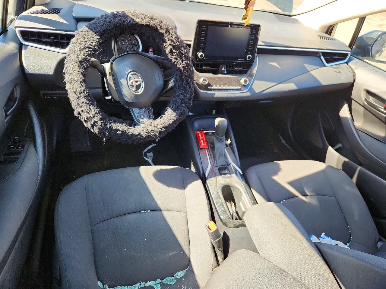 2022 TOYOTA COROLLA LE photo 8