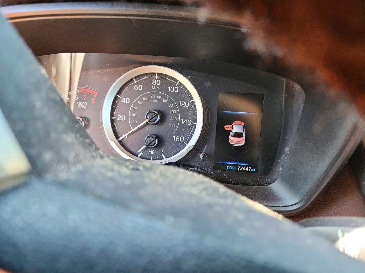 2022 TOYOTA COROLLA LE photo 9