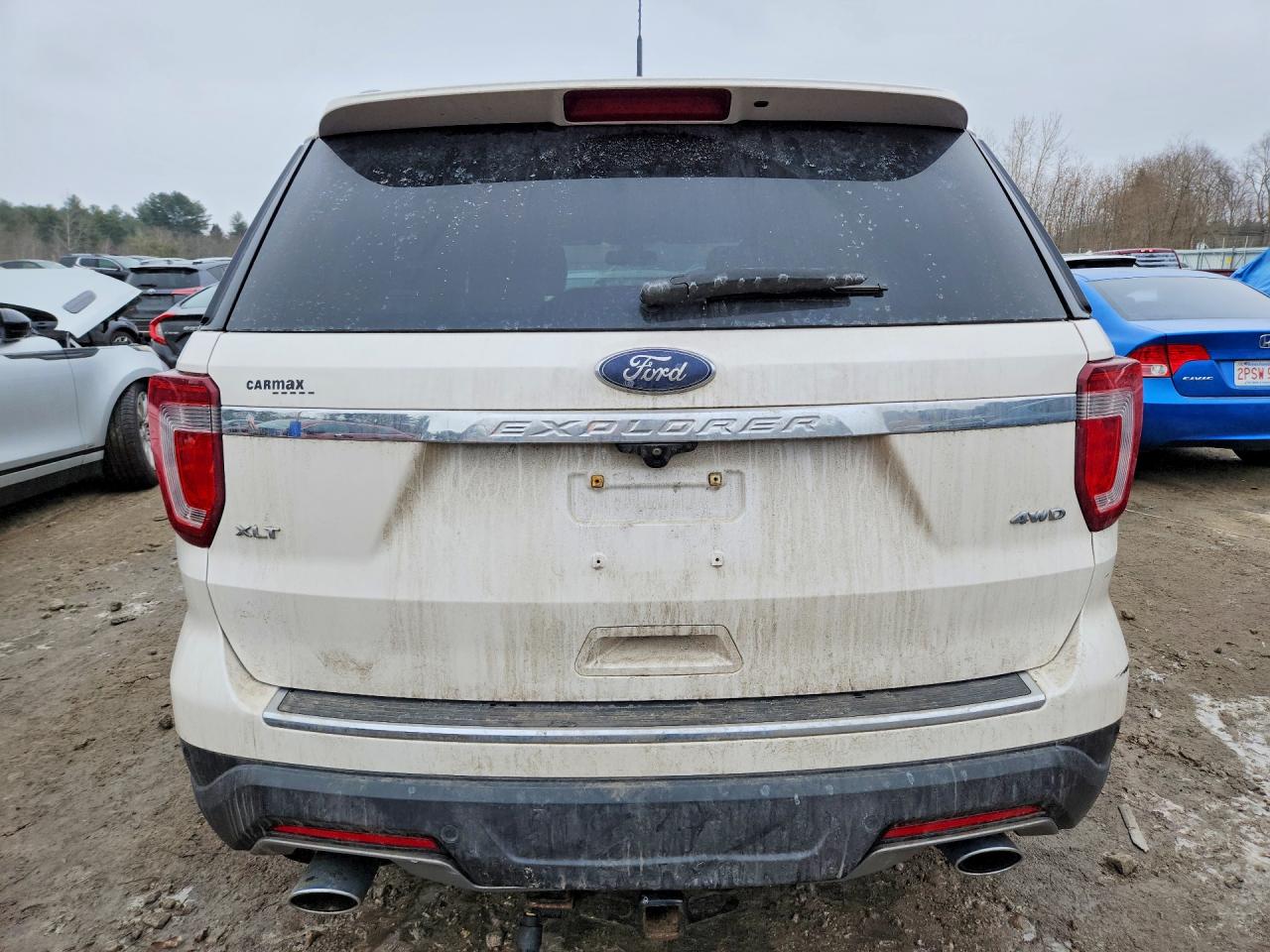 2018 FORD EXPLORER XLT photo 16