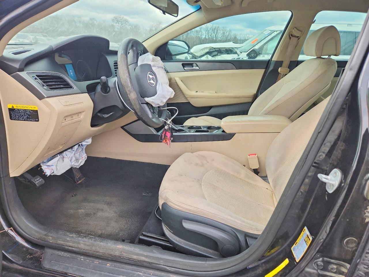2015 HYUNDAI SONATA SE photo 13