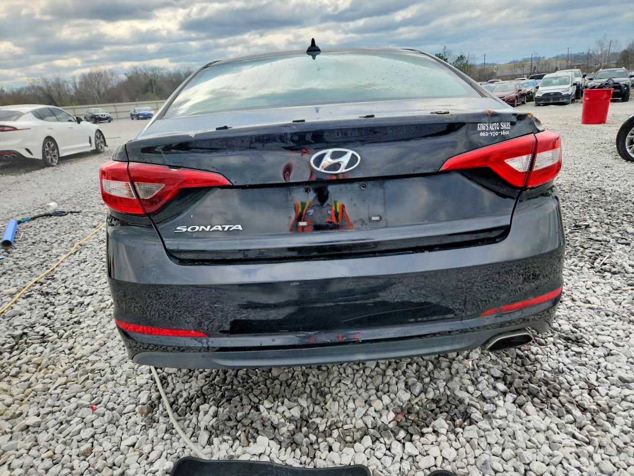 2015 HYUNDAI SONATA SE photo 11