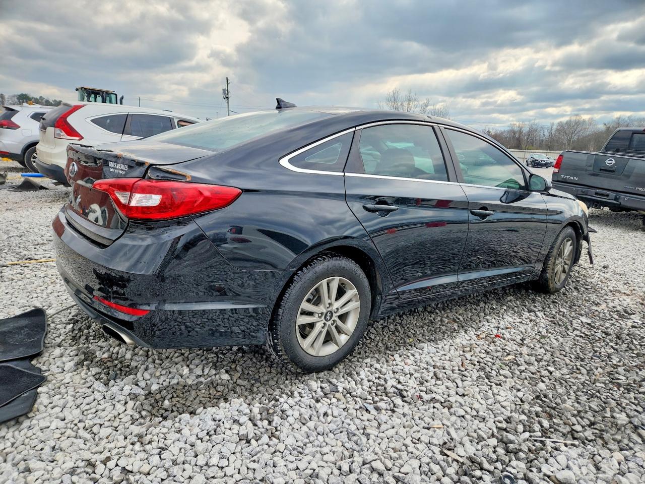 2015 HYUNDAI SONATA SE photo 5