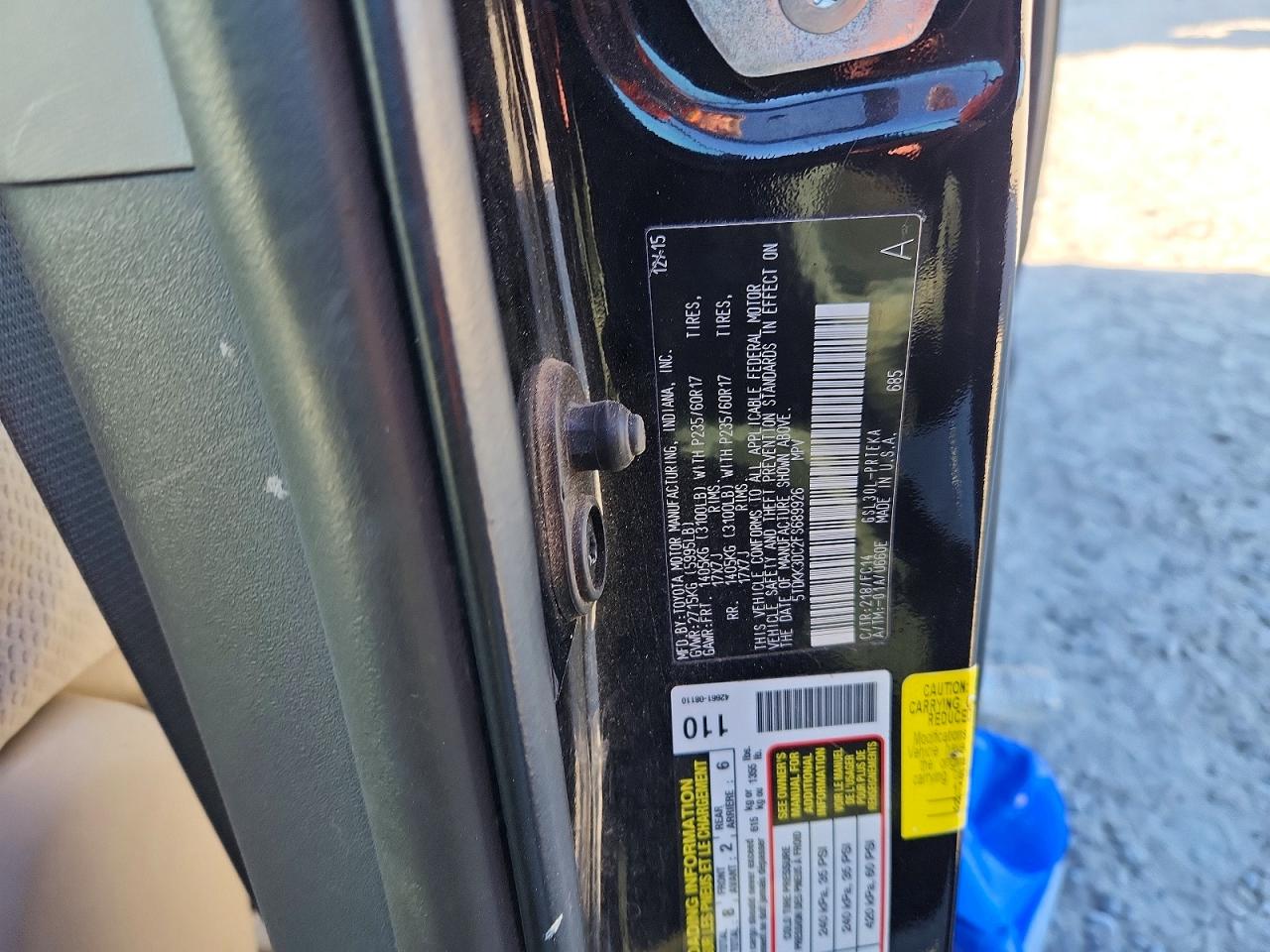 2015 TOYOTA SIENNA LE photo 13