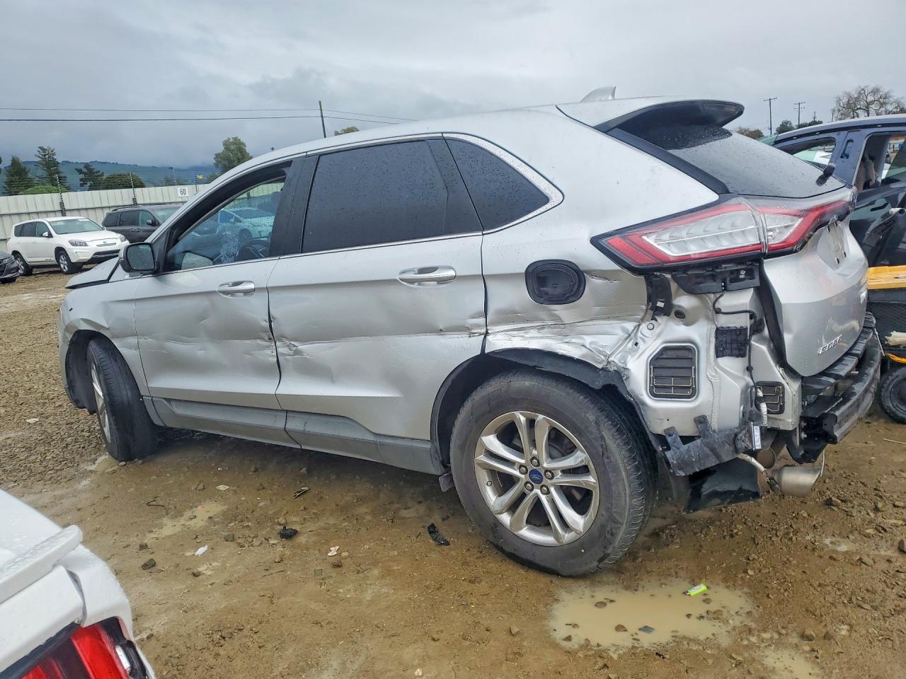 2015 FORD EDGE SEL photo 3