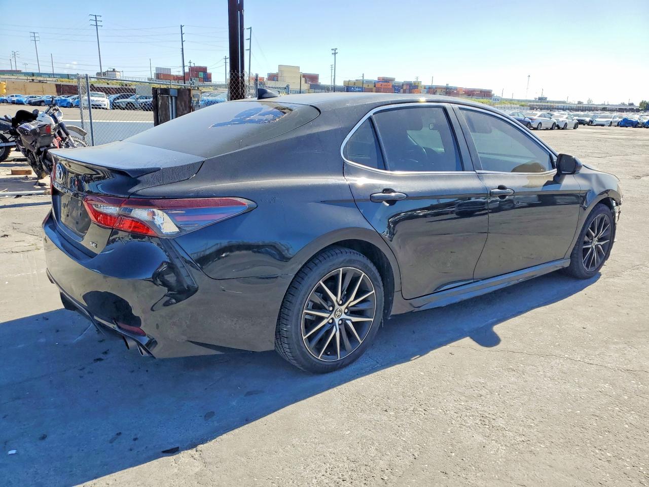 2021 TOYOTA CAMRY photo 5