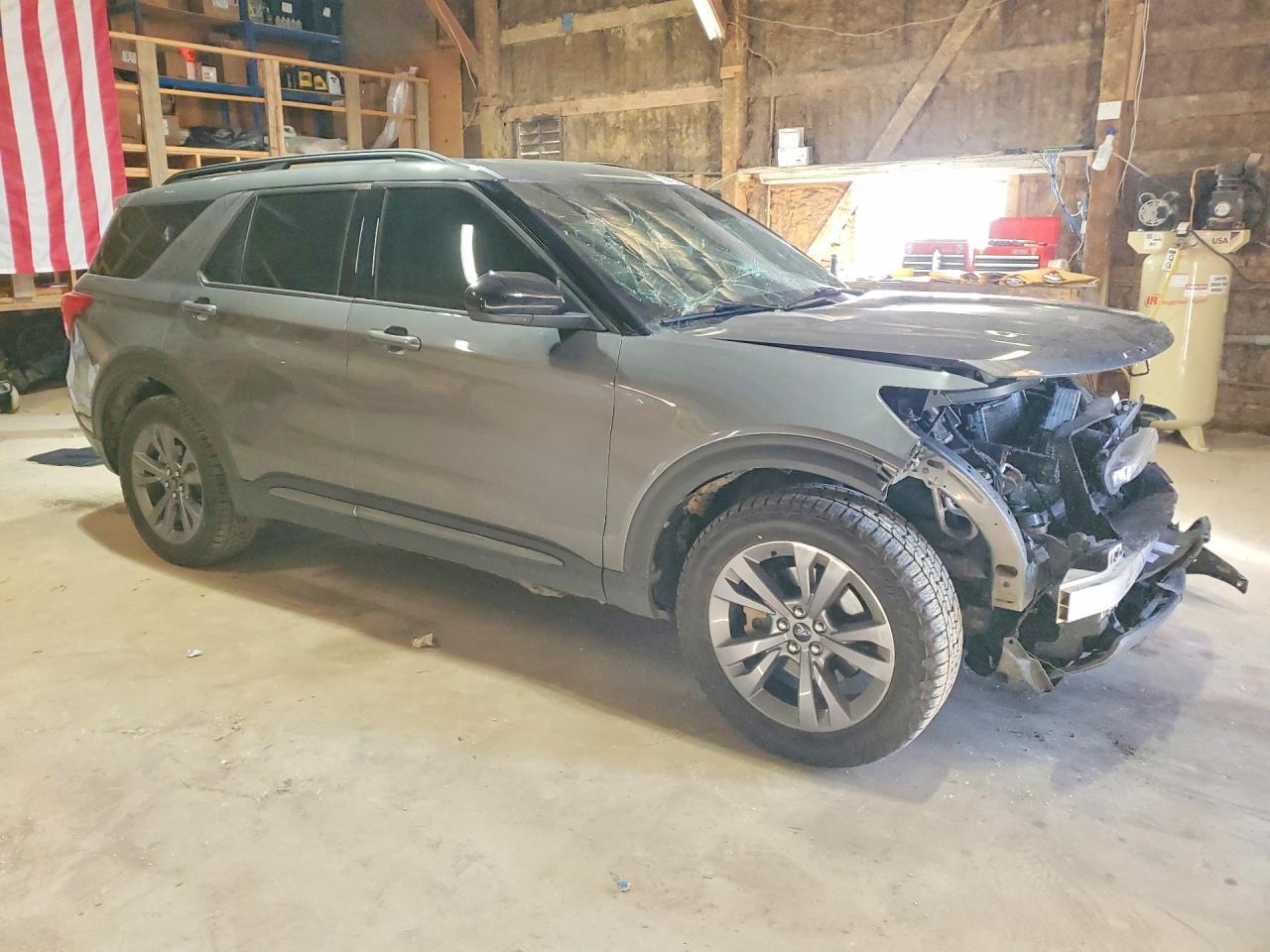 2023 FORD EXPLORER XLT photo 7
