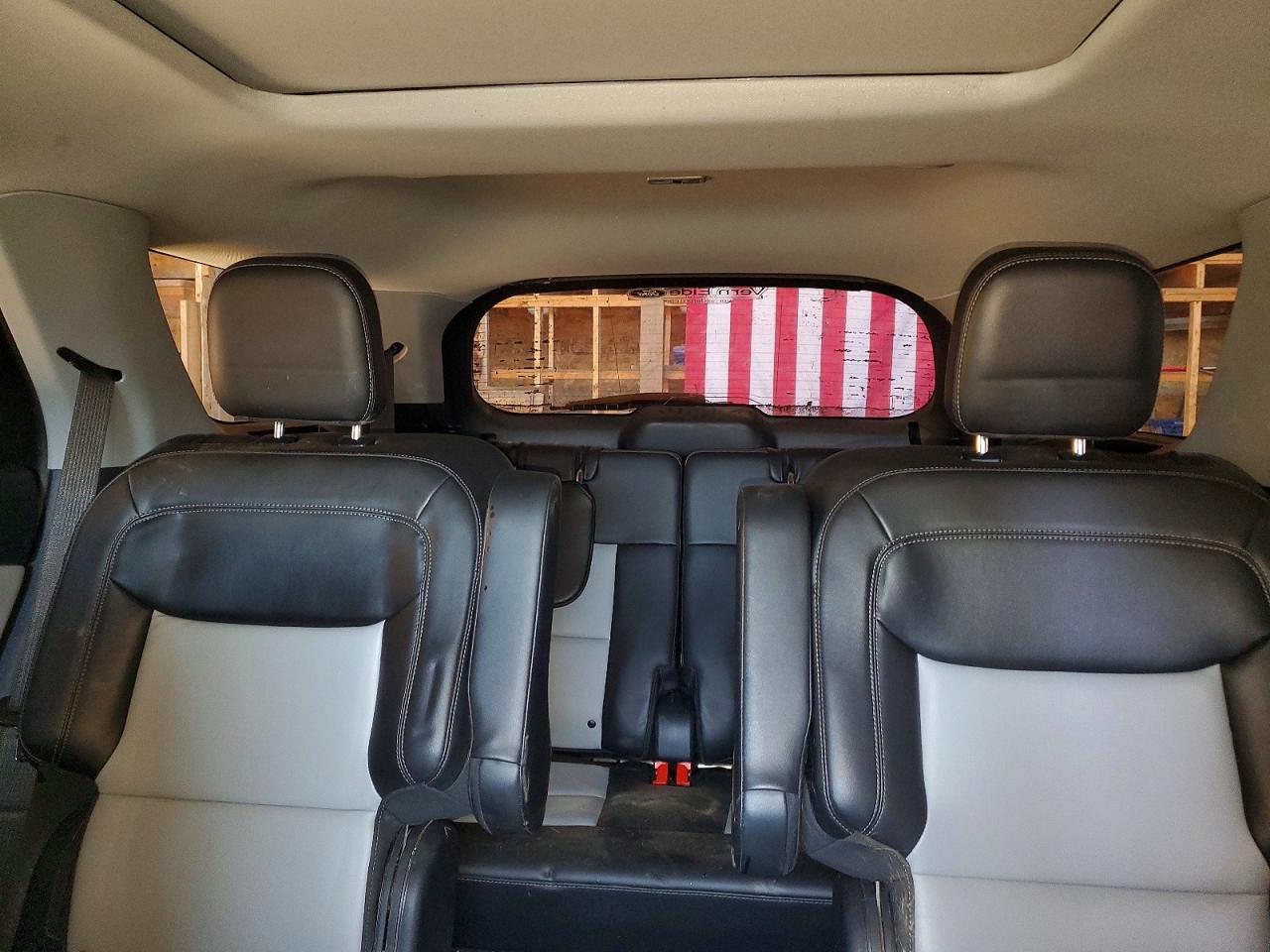 2023 FORD EXPLORER XLT photo 19