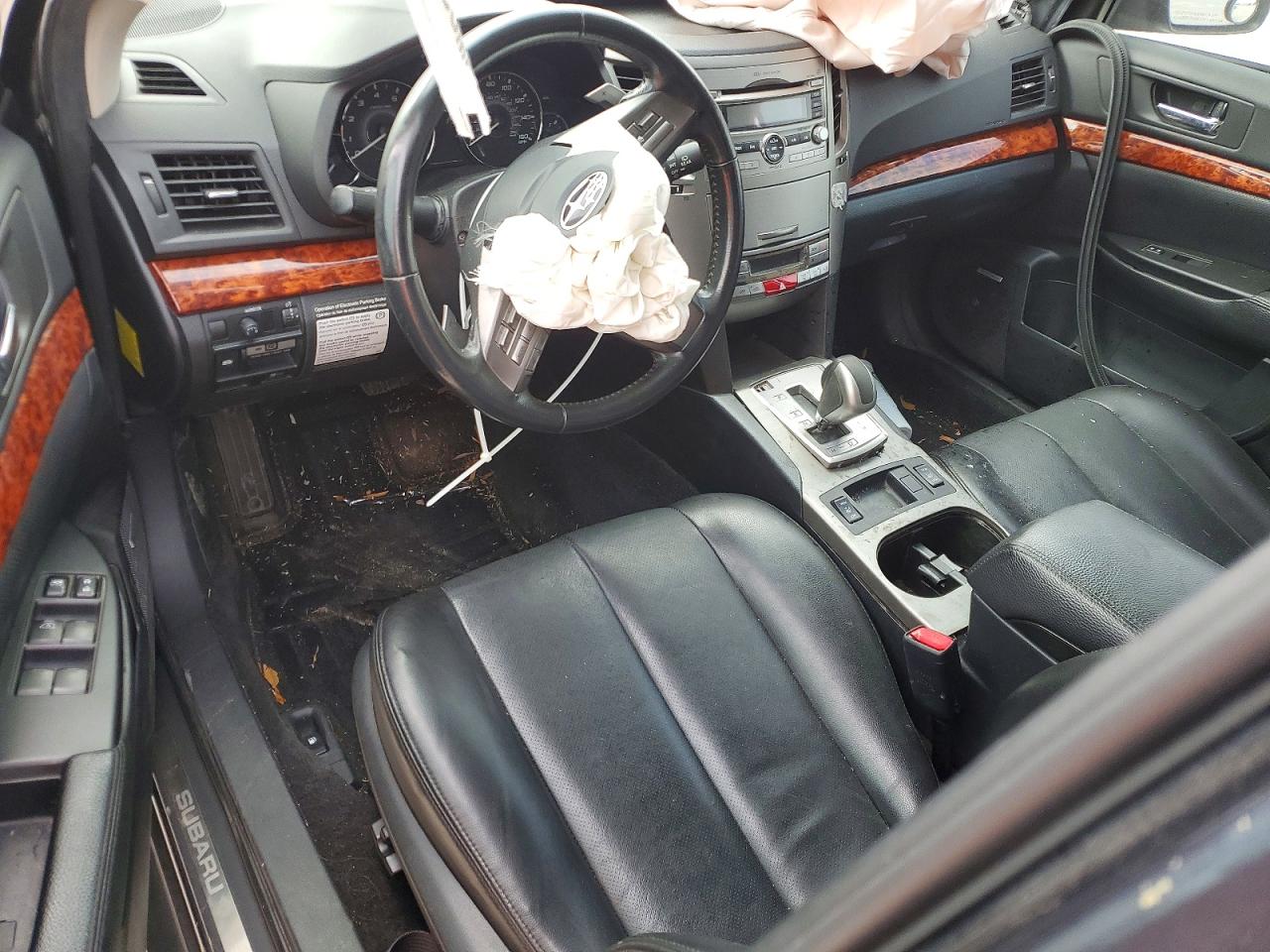 2010 SUBARU OUTBACK 3.6R LIMITED photo 22
