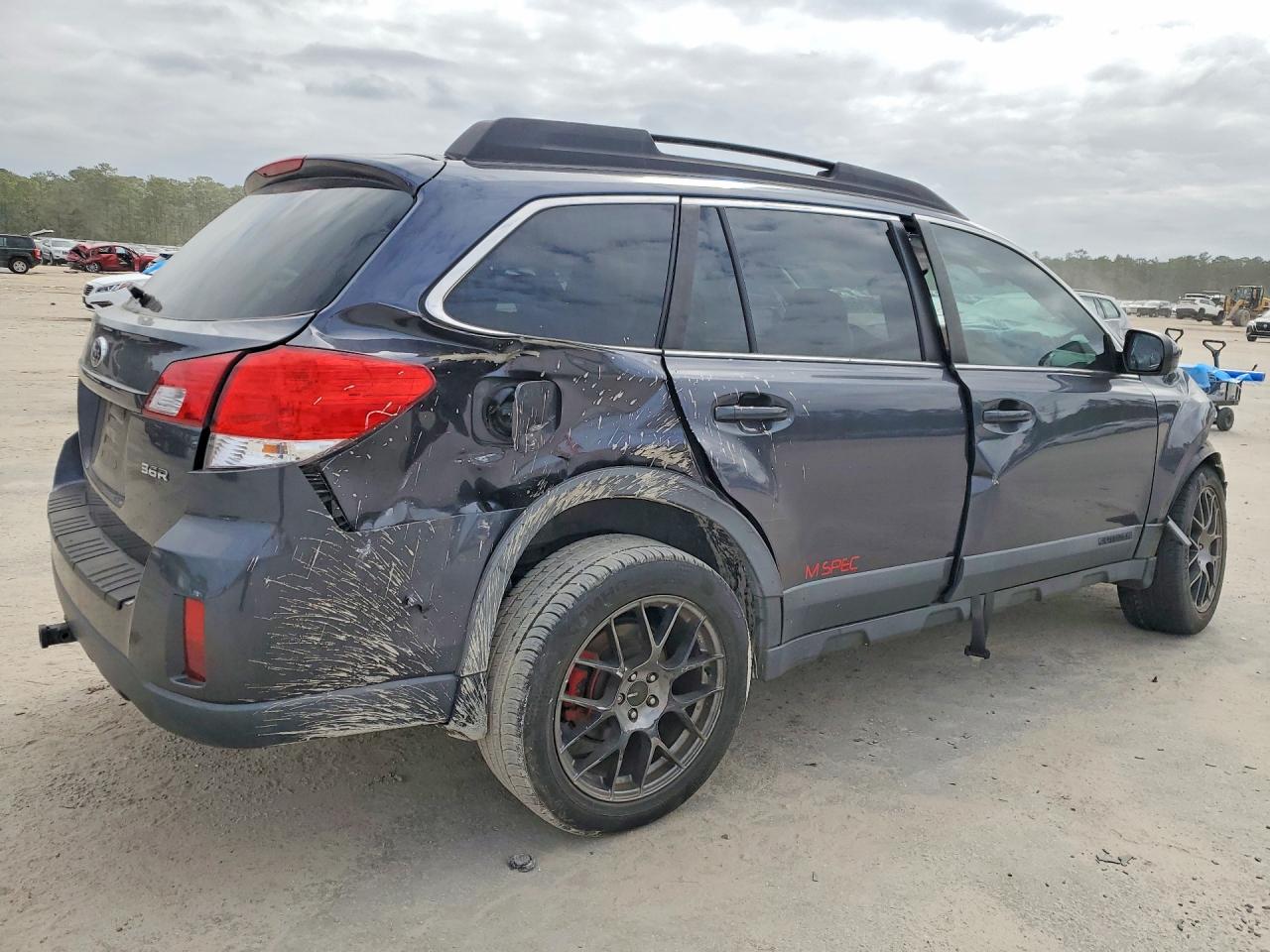 2010 SUBARU OUTBACK 3.6R LIMITED photo 7