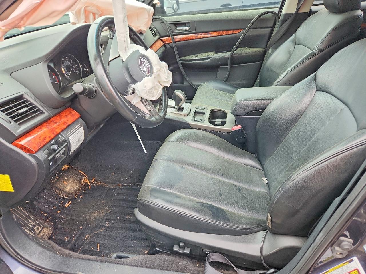 2010 SUBARU OUTBACK 3.6R LIMITED photo 19