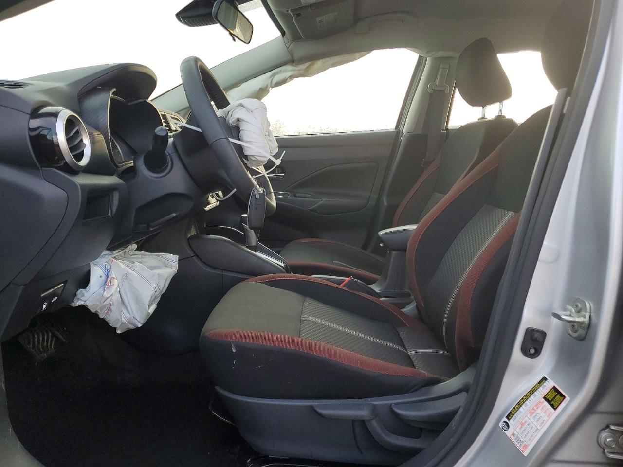 2025 NISSAN VERSA SR photo 13