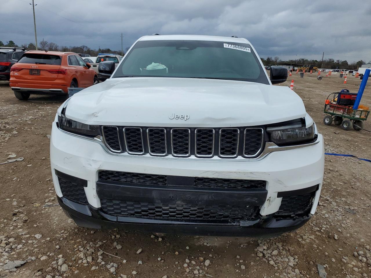 2024 JEEP GRAND CHEROKEE L LAREDO photo 5