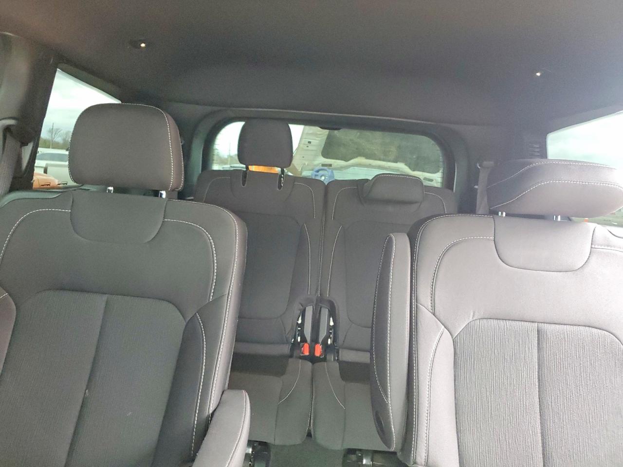 2024 JEEP GRAND CHEROKEE L LAREDO photo 10