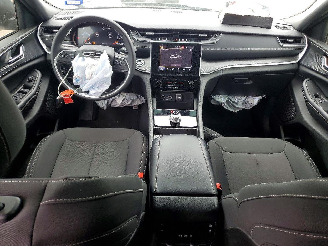 2024 JEEP GRAND CHEROKEE L LAREDO photo 8