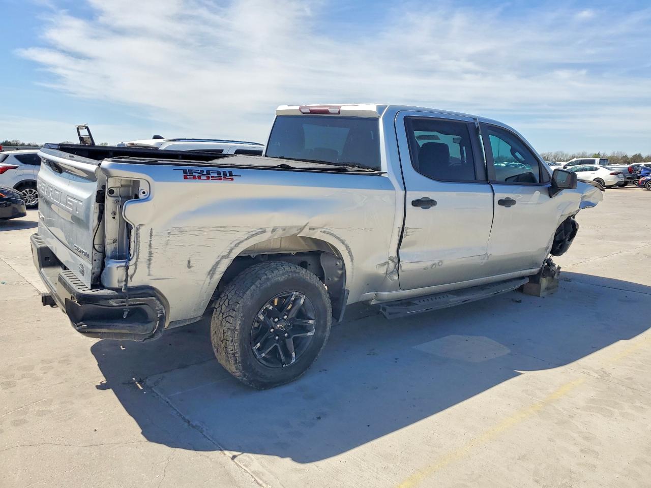 2020 CHEVROLET SILVERADO K1500 TRAIL BOSS CUSTOM photo 3